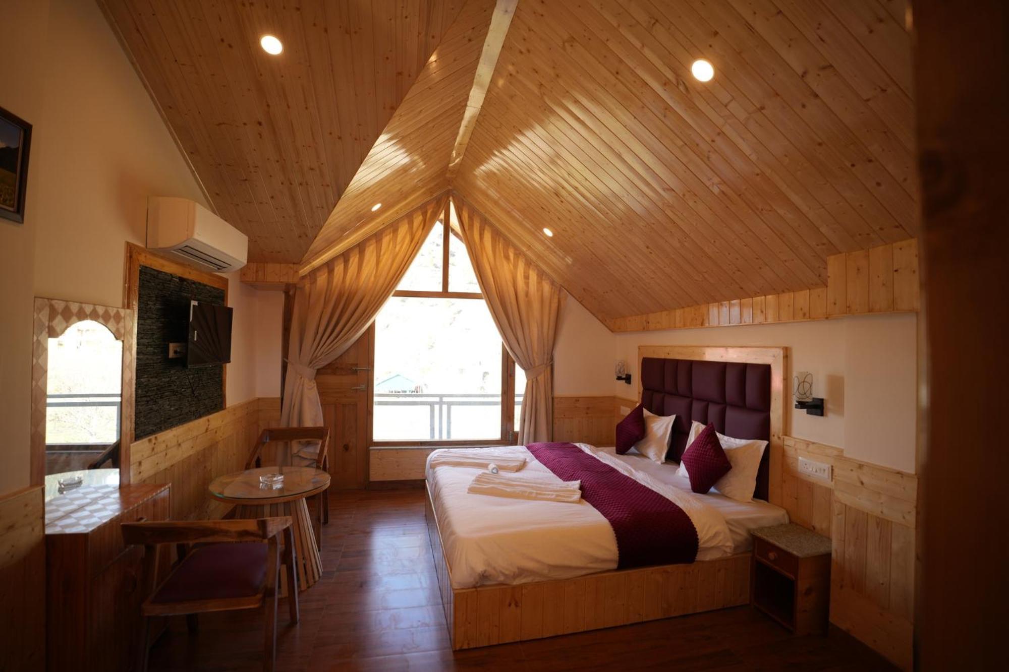Wooden Castle & Resort